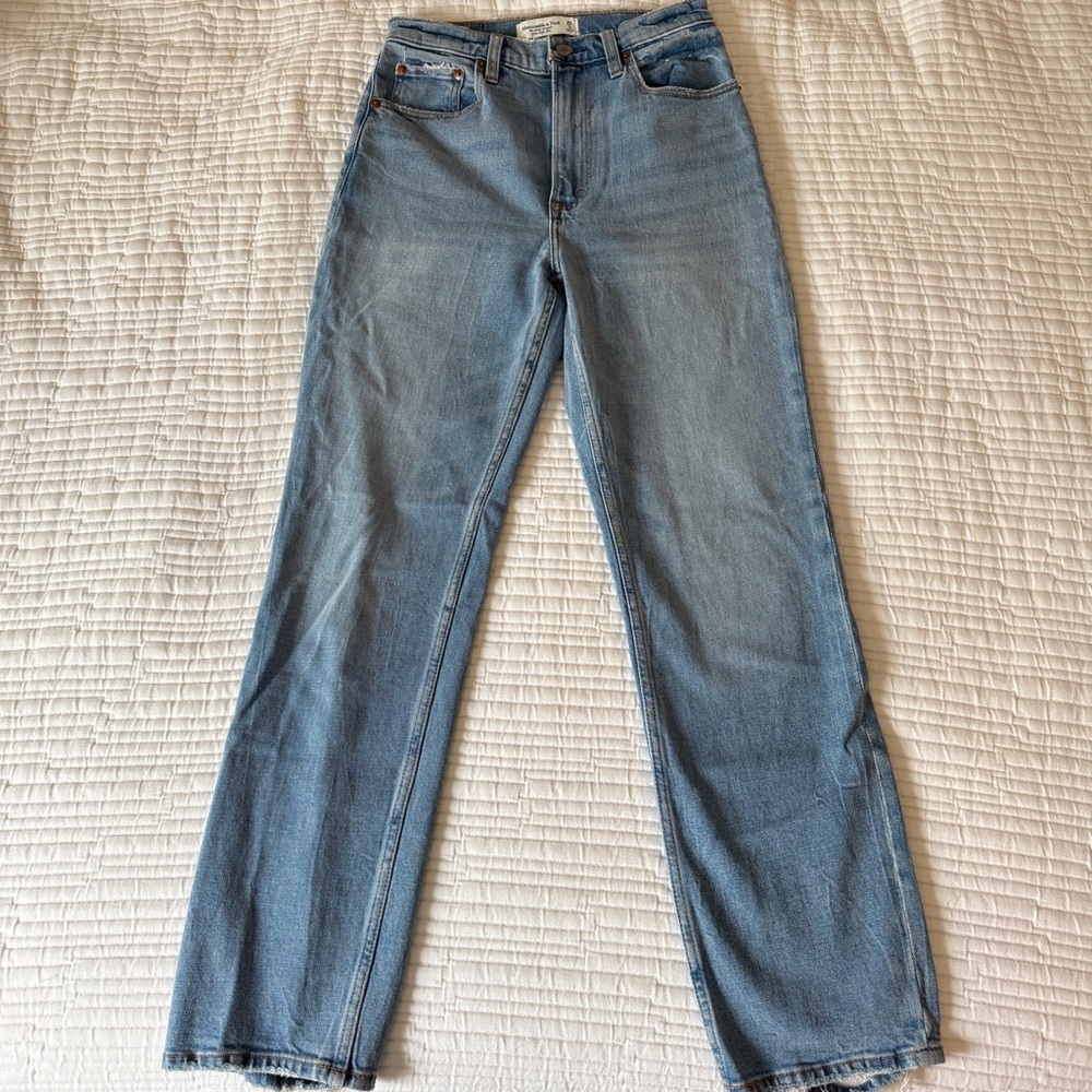 Abercrombie & Fitch Ultra High Rise Jeans